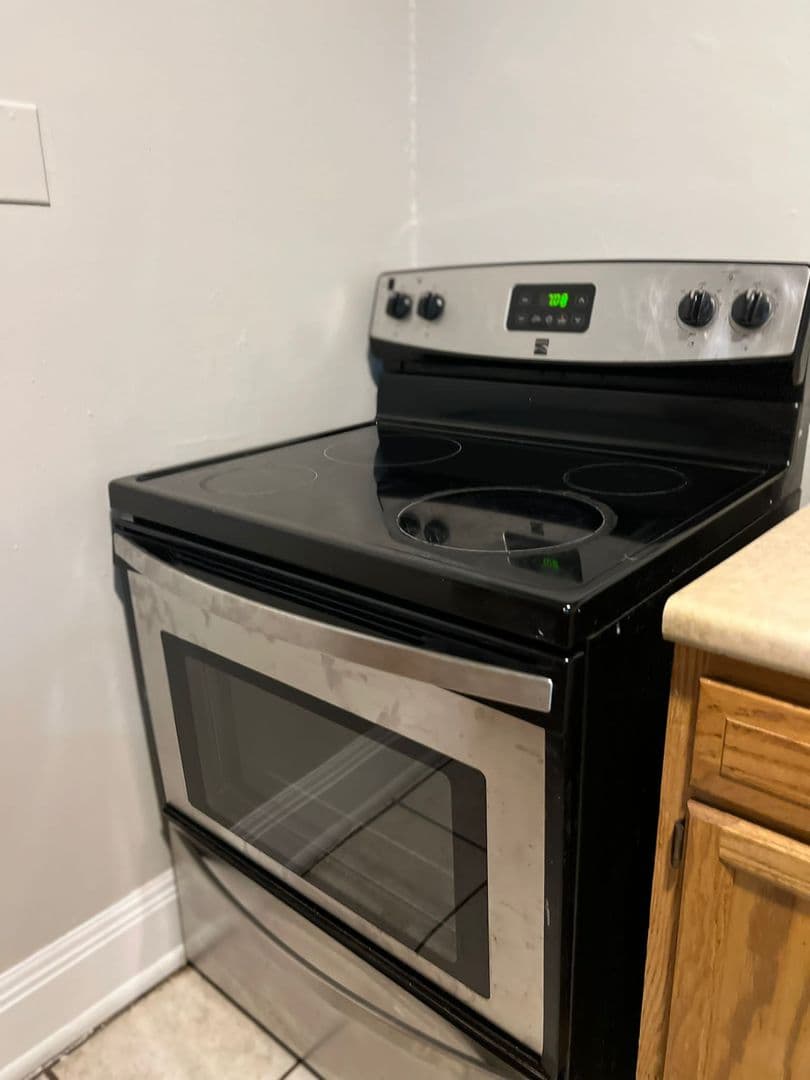 Cincinnati Apartment: 523 Oak St