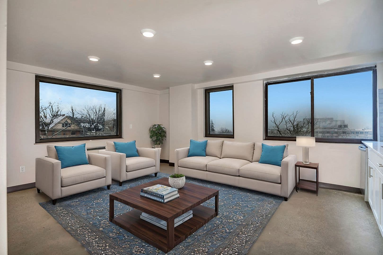 Cincinnati Apartment: 2330 Victory Pkwy
