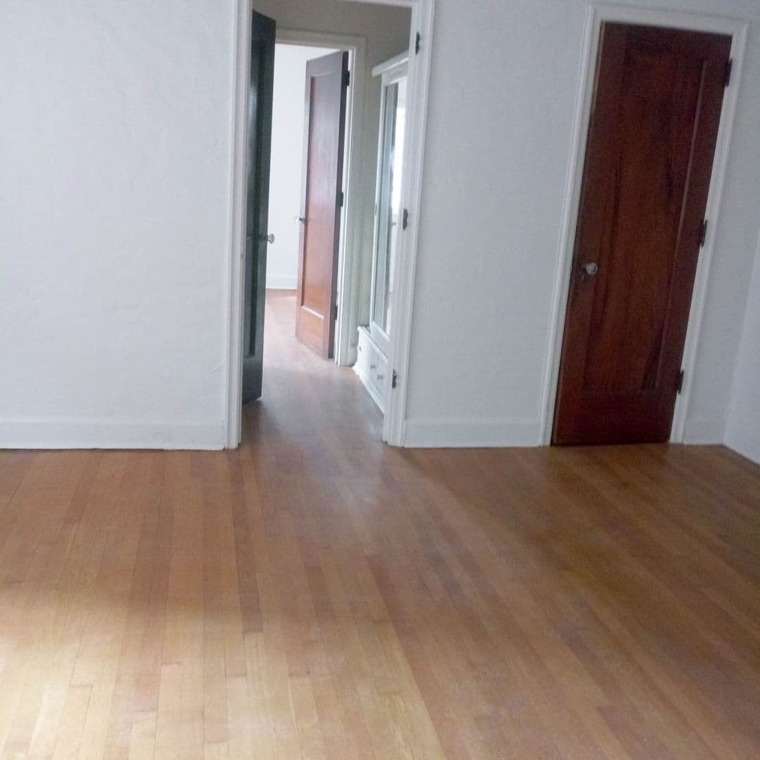 Cincinnati Apartment: 2340 Victory Parkway
