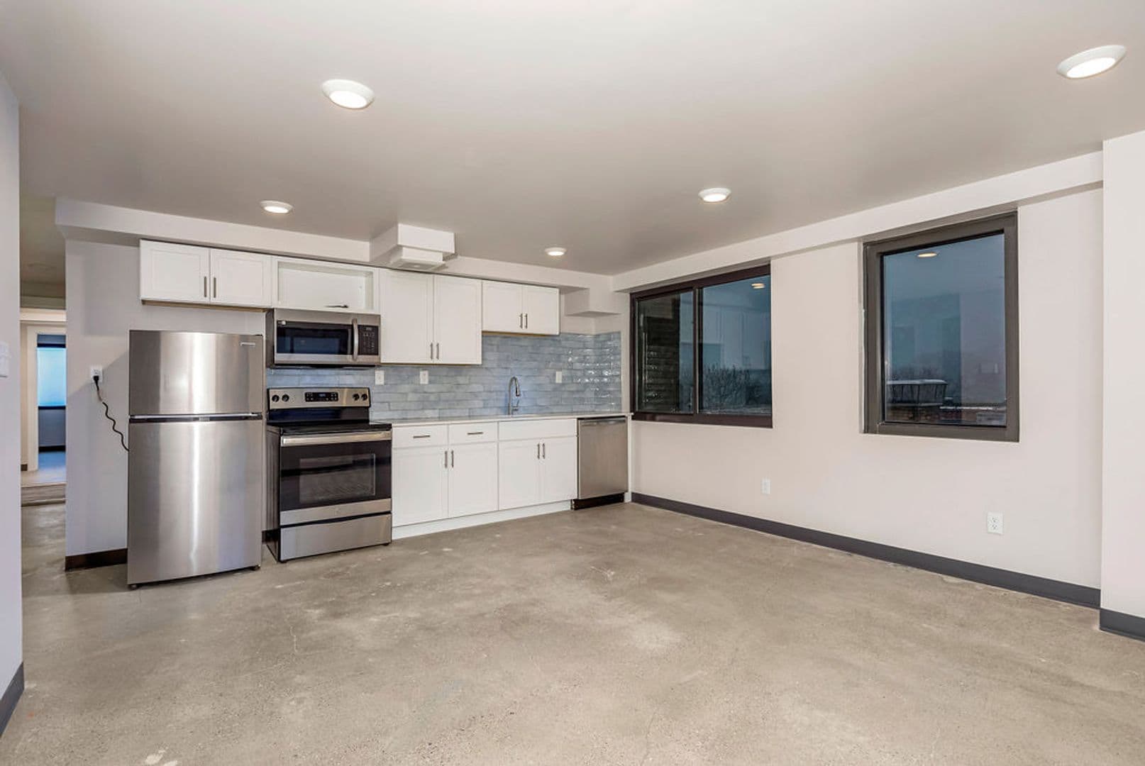 Cincinnati Apartment: 2330 Victory Pkwy