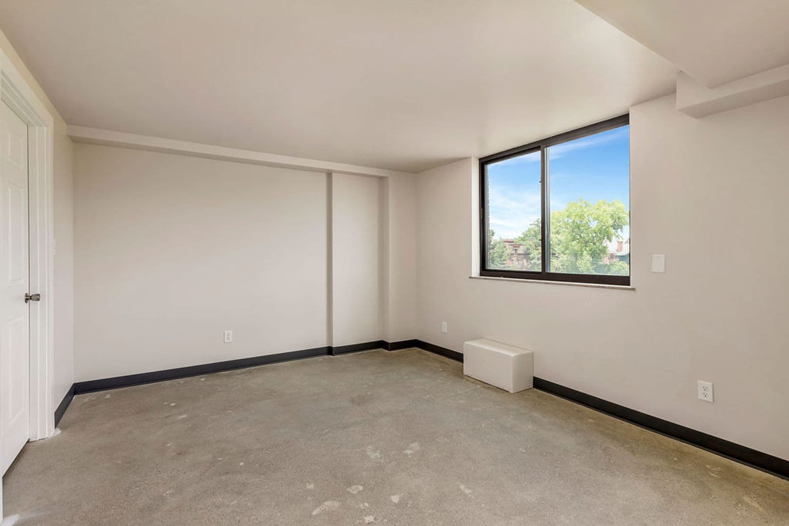 Cincinnati Apartment: 2330 Victory Pkwy