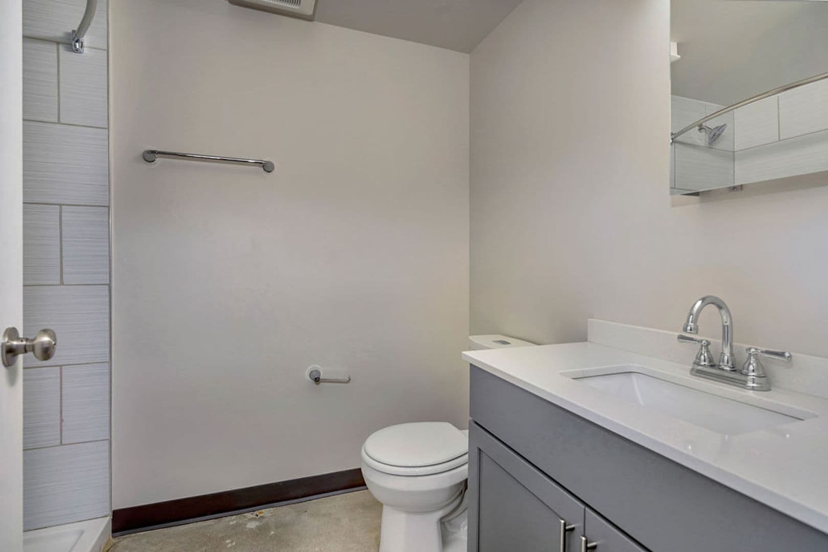 Cincinnati Apartment: 2330 Victory Pkwy