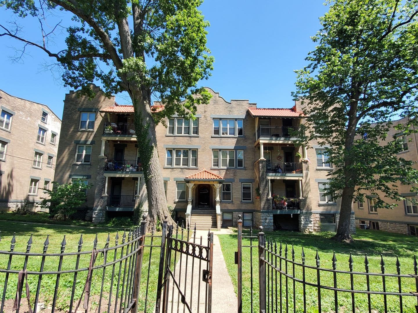 Covington Apartment: 512 Wallace Ave