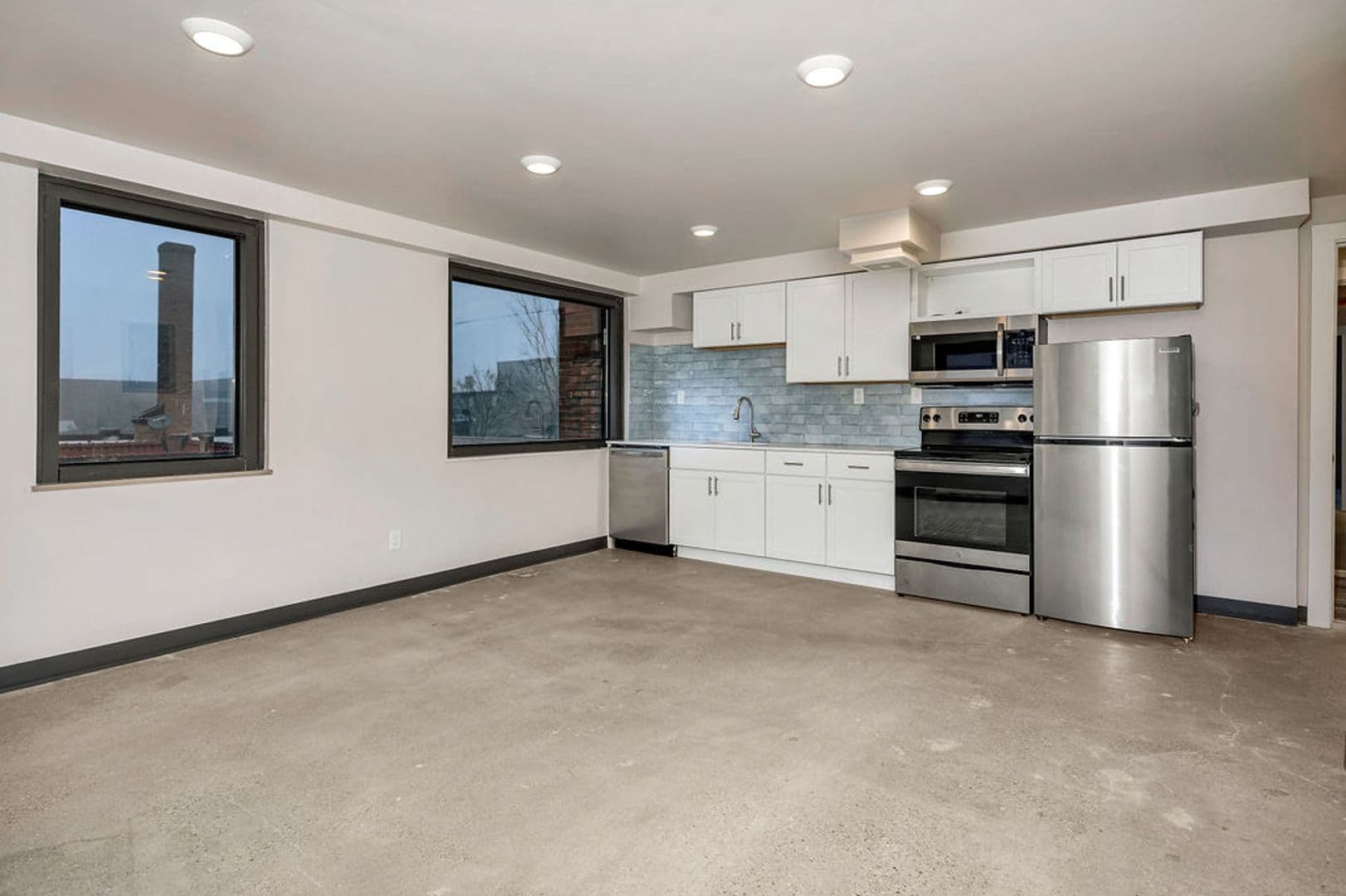 Cincinnati Apartment: 2330 Victory Pkwy