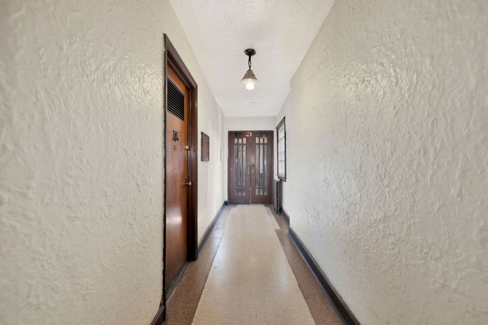 Cincinnati Apartment: 2340 Victory Parkway
