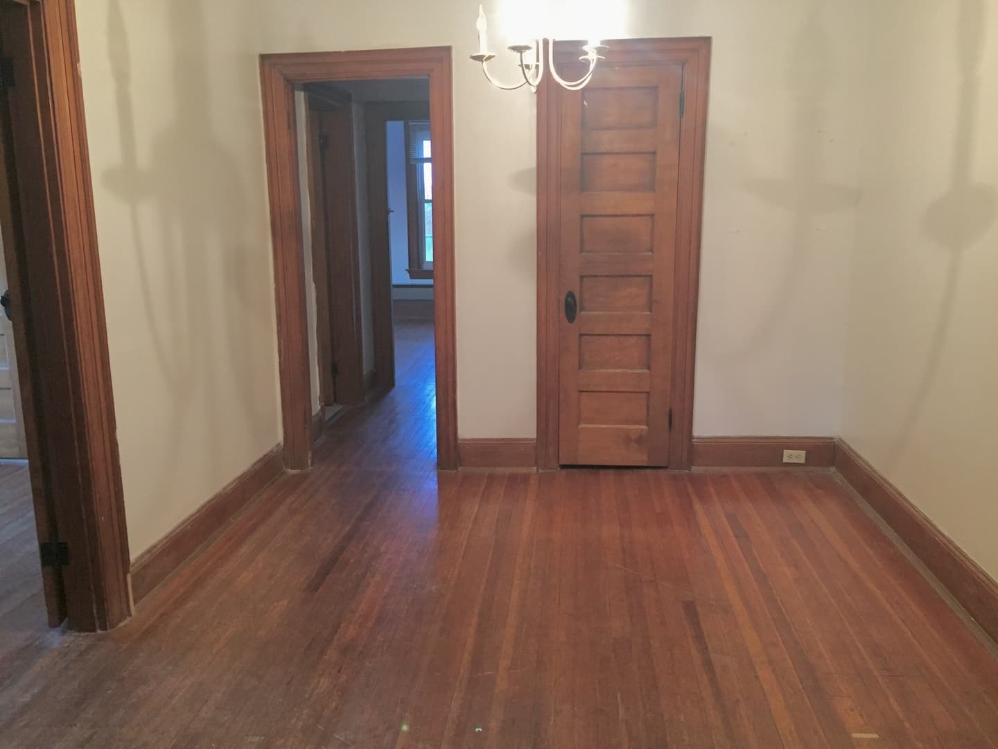 Covington Apartment: 512 Wallace Ave