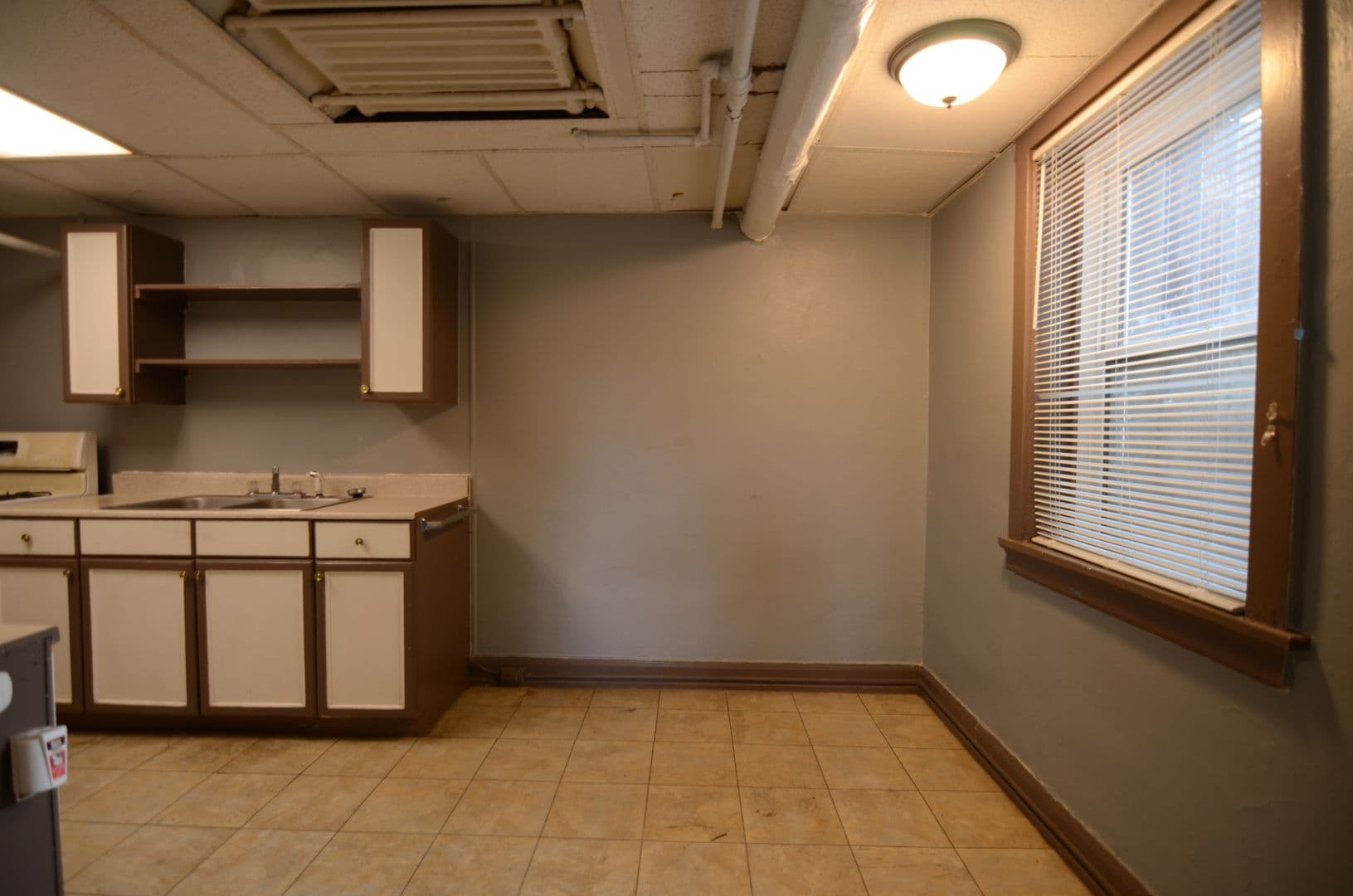 Cincinnati Apartment: 2532 Highland Ave
