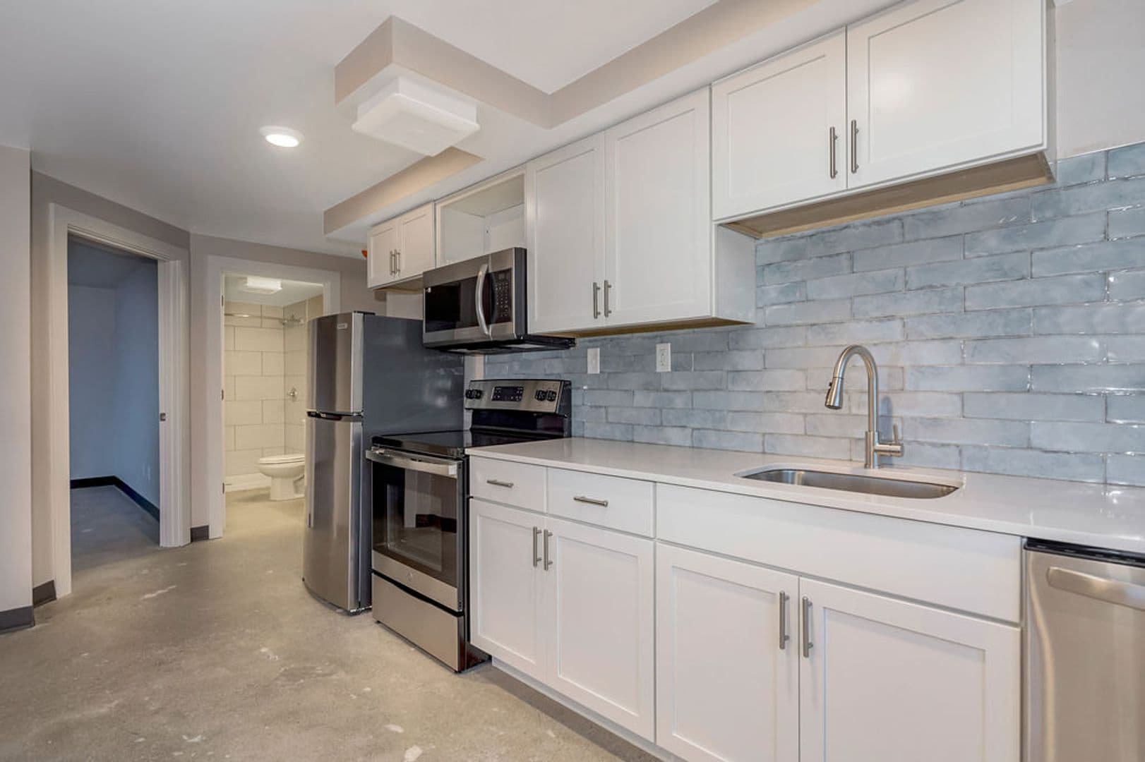 Cincinnati Apartment: 2330 Victory Pkwy