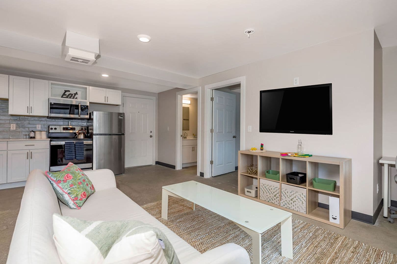 Cincinnati Apartment: 2330 Victory Pkwy