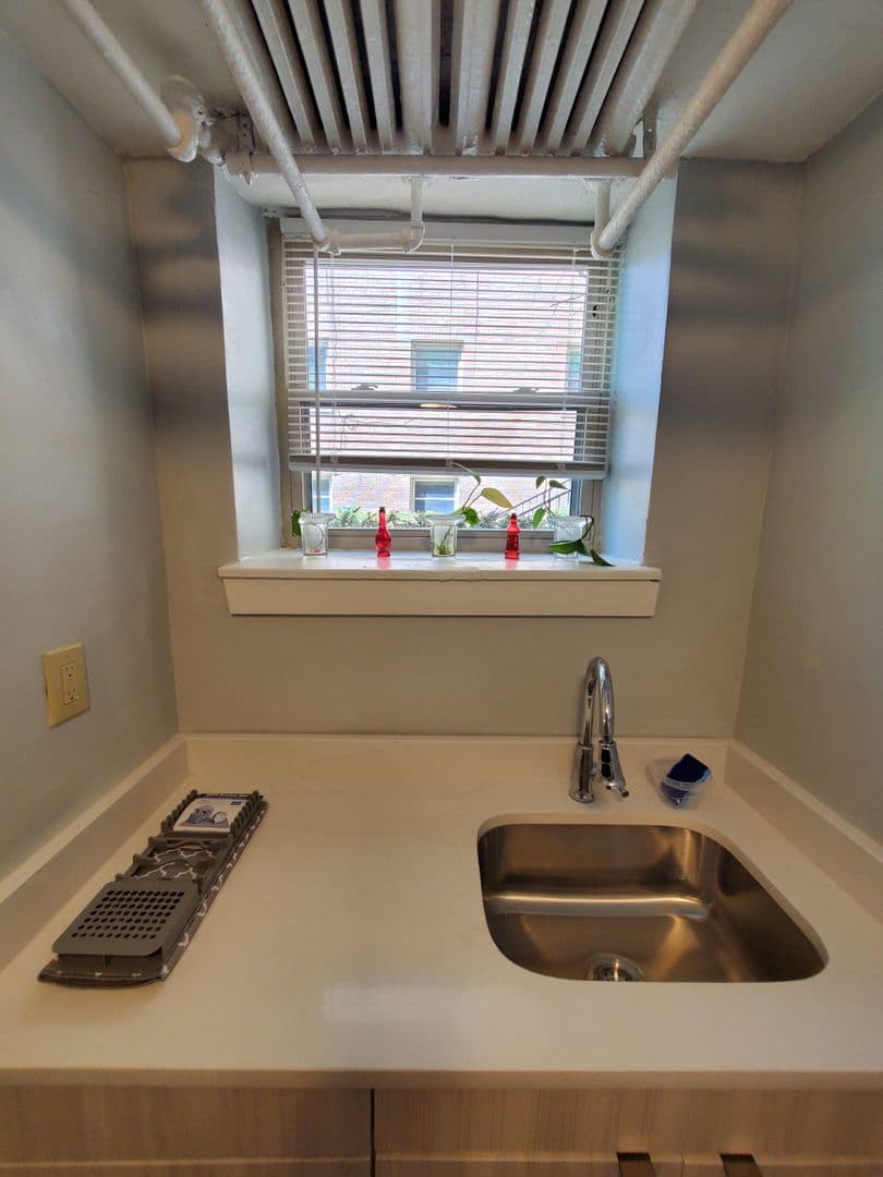 Cincinnati Apartment: 2340 Victory Parkway
