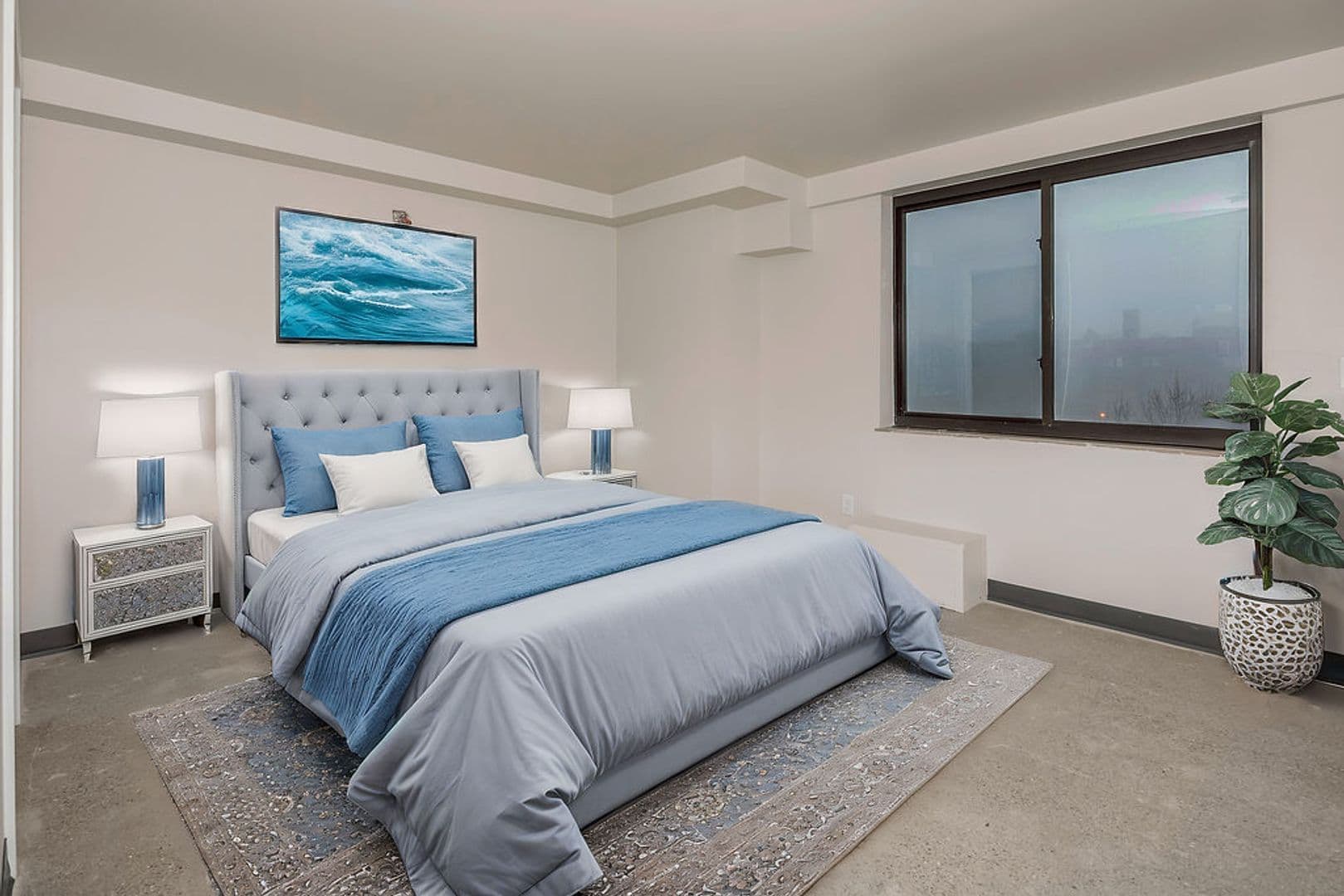 Cincinnati Apartment: 2330 Victory Pkwy