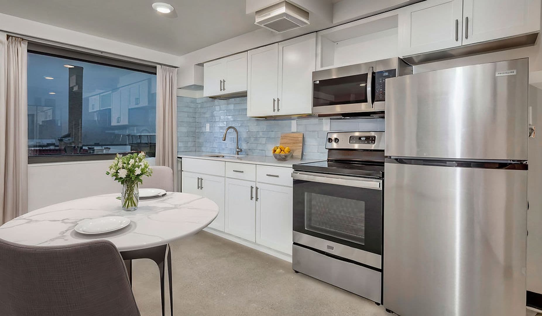 Cincinnati Apartment: 2330 Victory Pkwy