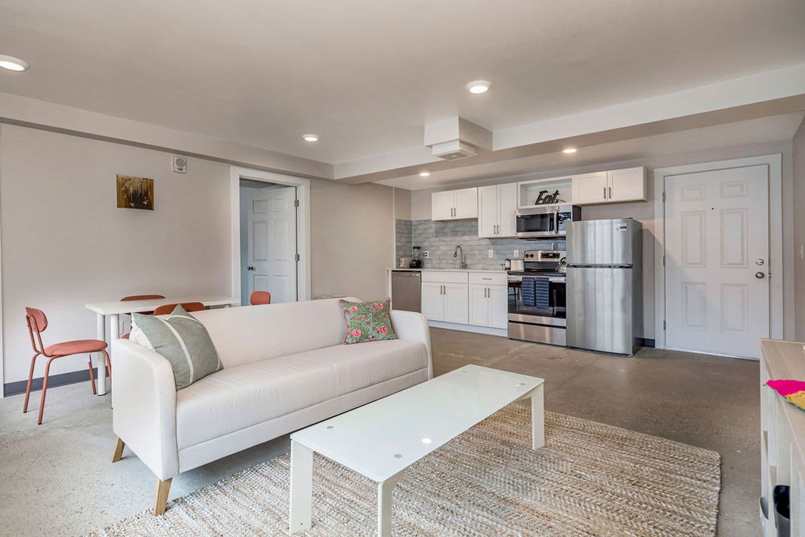 Cincinnati Apartment: 2330 Victory Pkwy