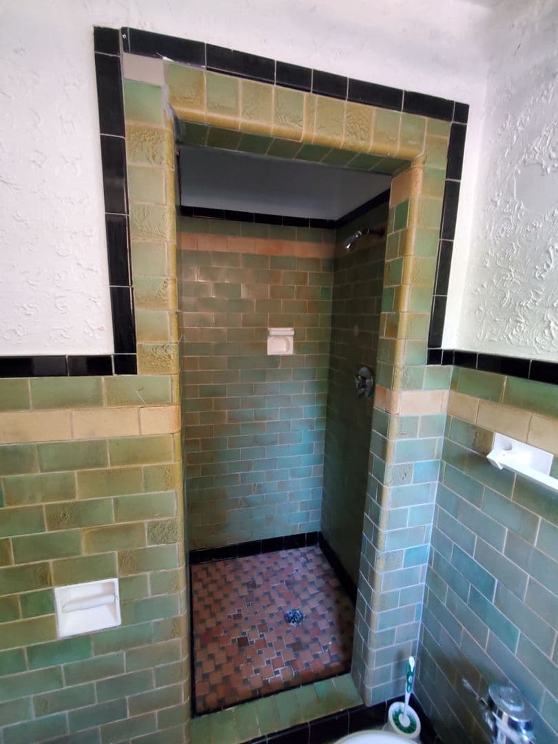 Cincinnati Apartment: 2340 Victory Parkway