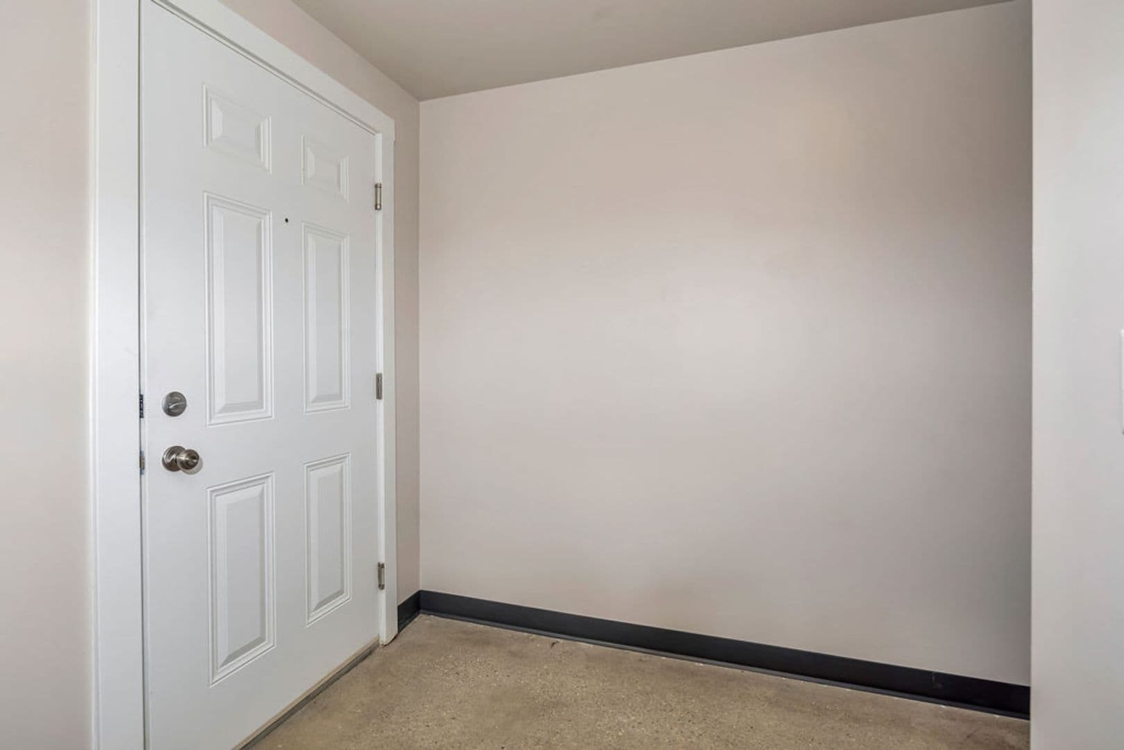 Cincinnati Apartment: 2330 Victory Pkwy