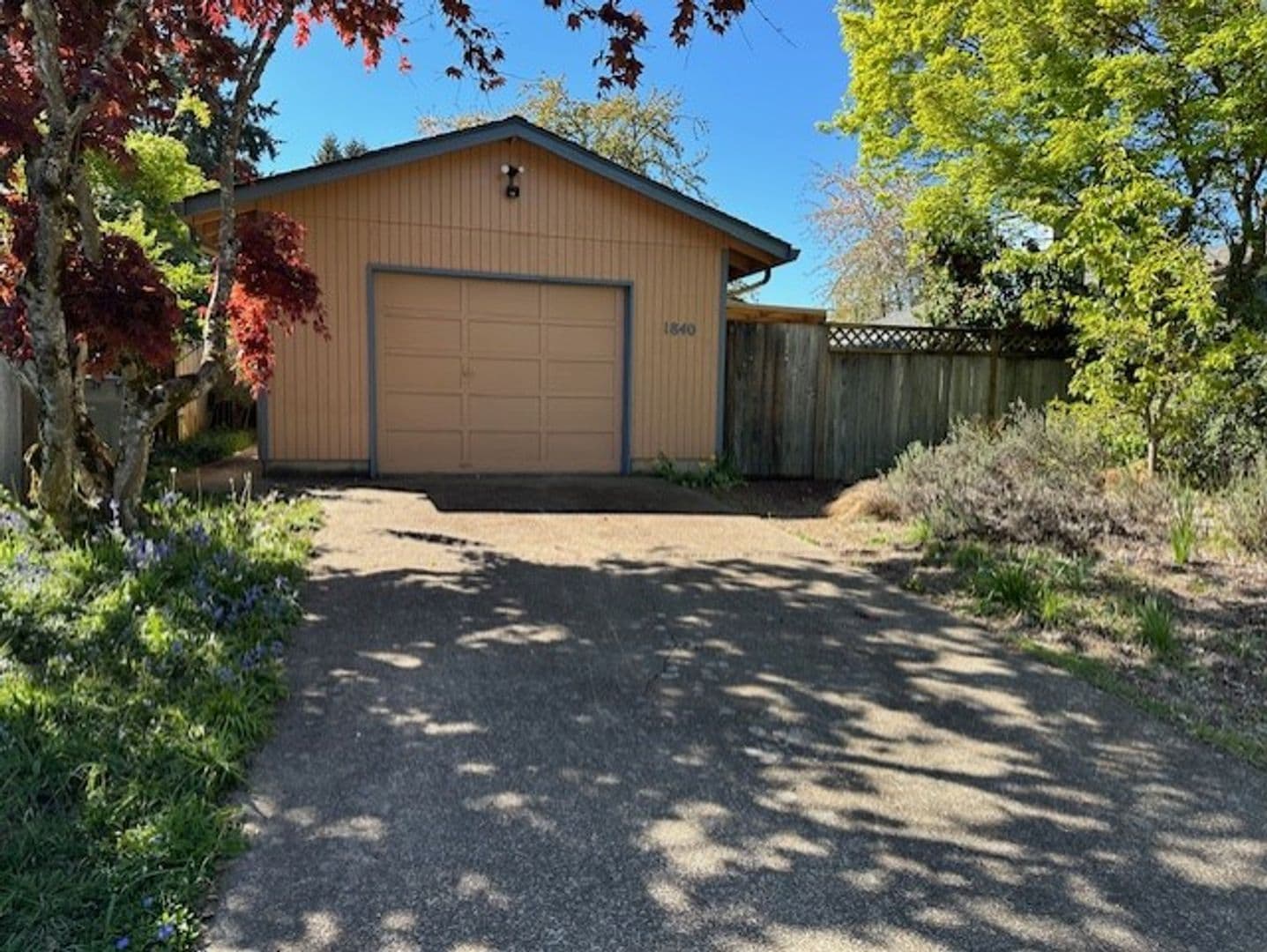 Corvallis House: 1840 SE Bethel St