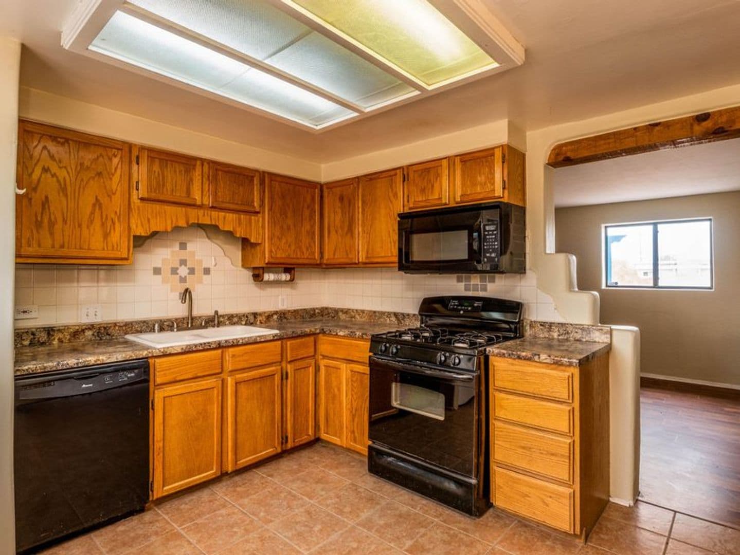 Albuquerque House: 2838 Aliso Dr. NE