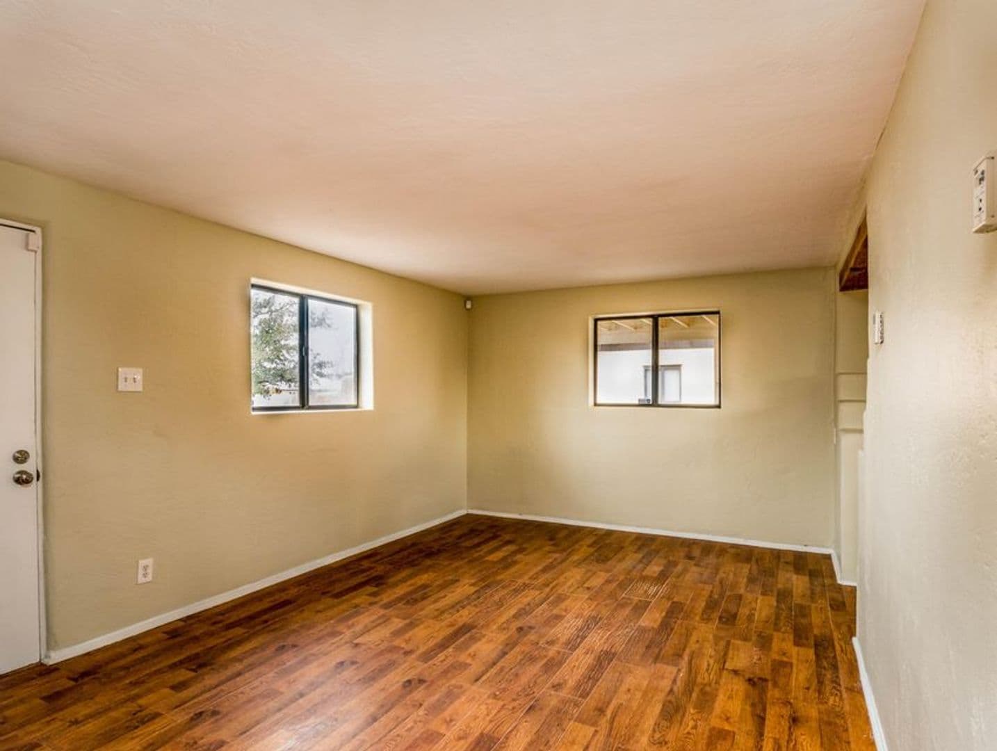 Albuquerque House: 2838 Aliso Dr. NE