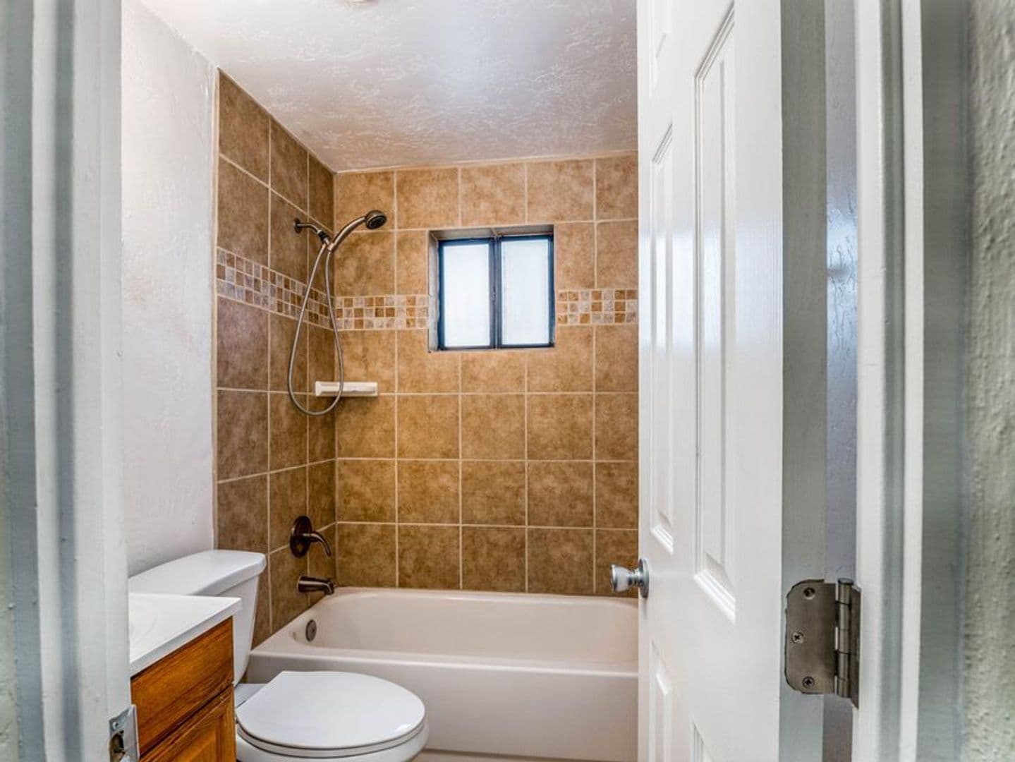 Albuquerque House: 2838 Aliso Dr. NE