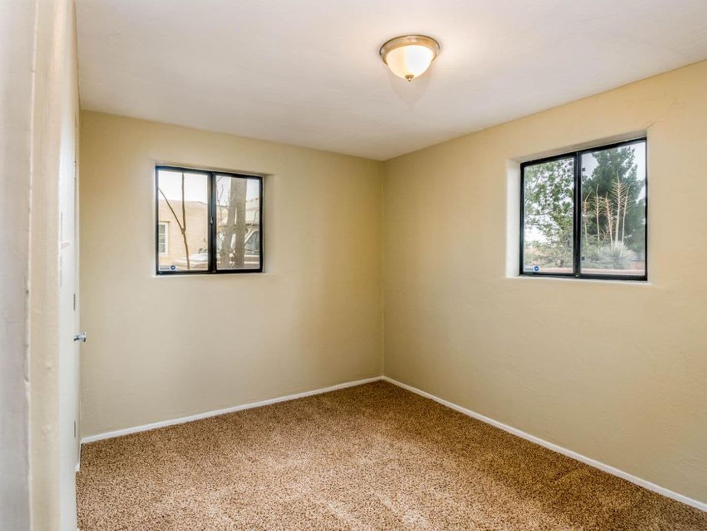 Albuquerque House: 2838 Aliso Dr. NE