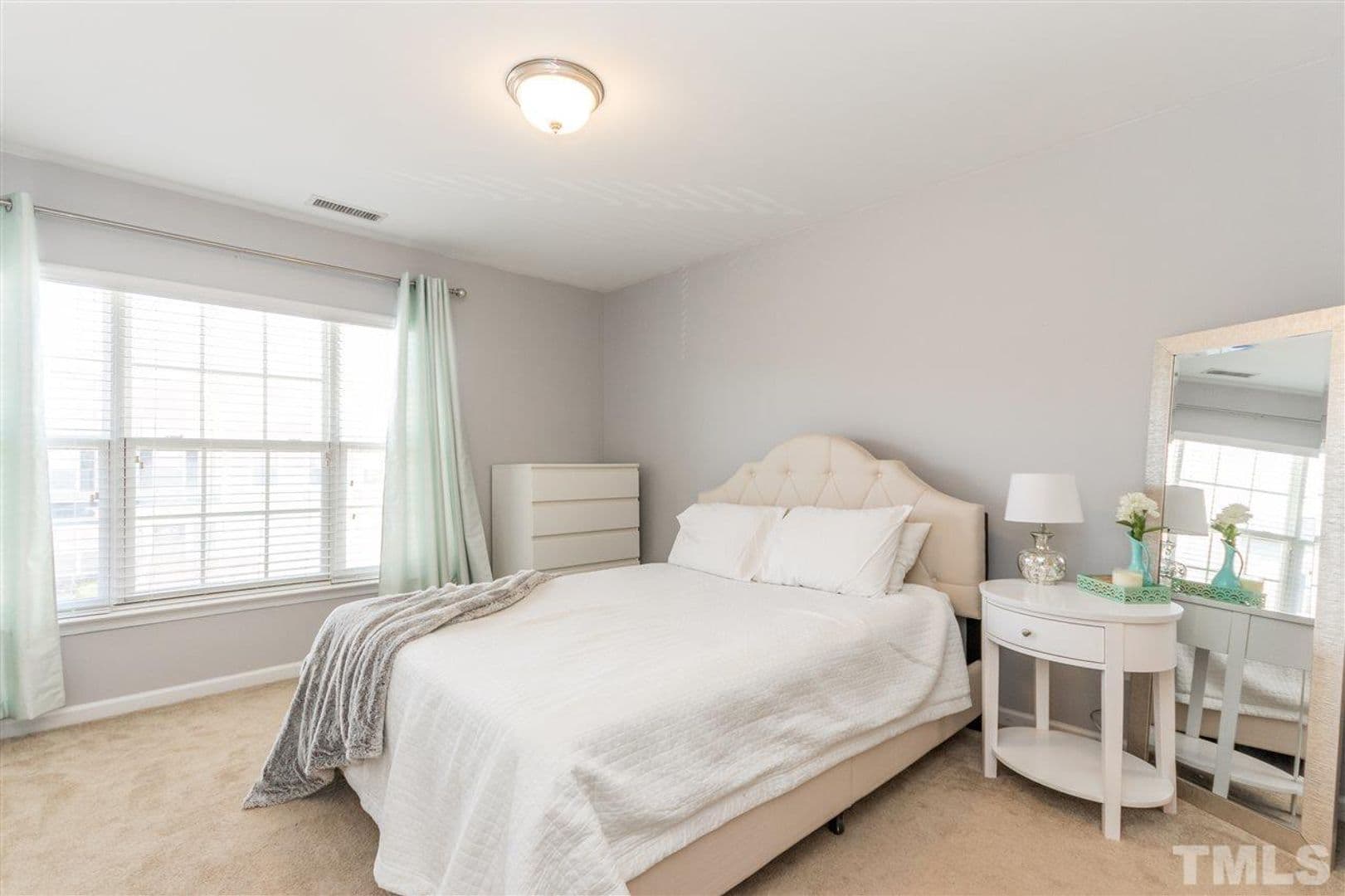 Raleigh House: 5355 Big Bass Dr