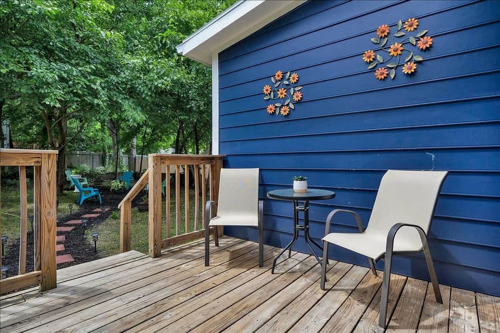 Atlanta House: 956 Mayson Turner Rd NW
