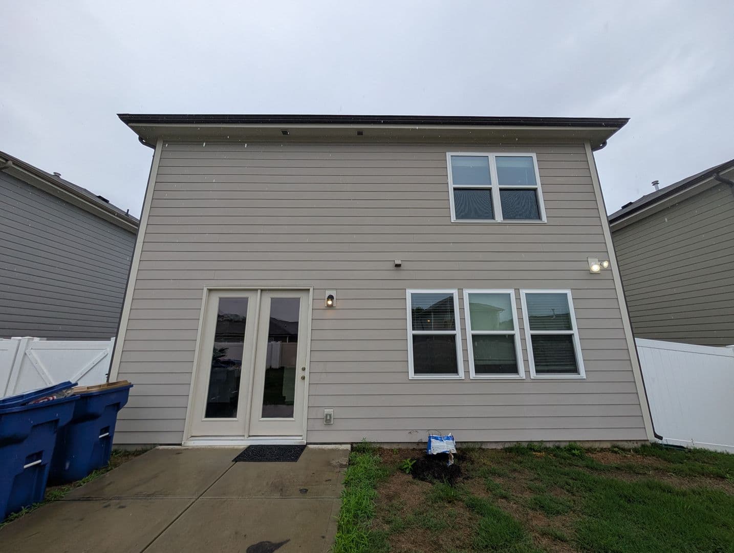 Monroe House: 3030 Eastcott Ave