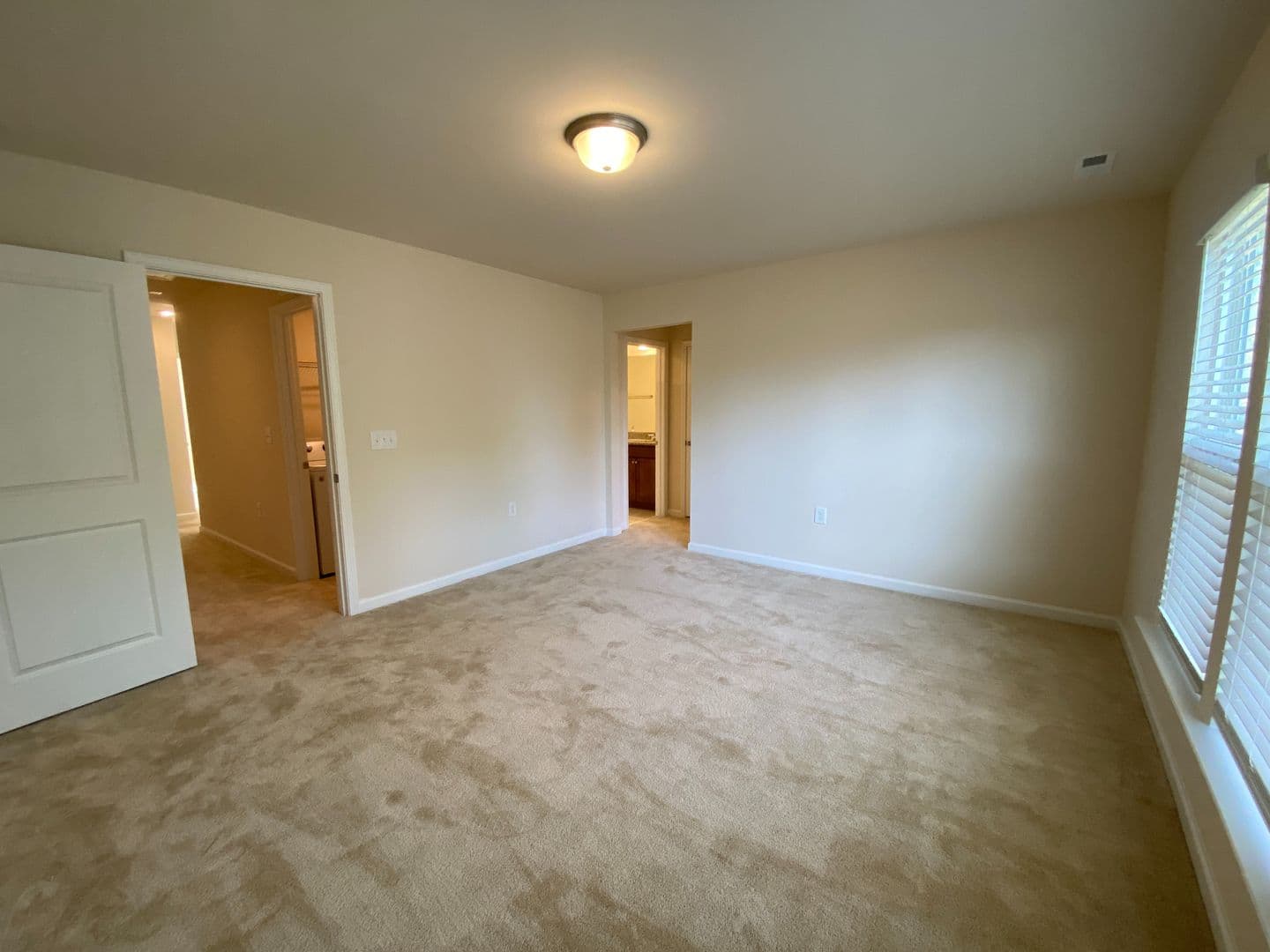 Durham House: 88 Whitesell Way