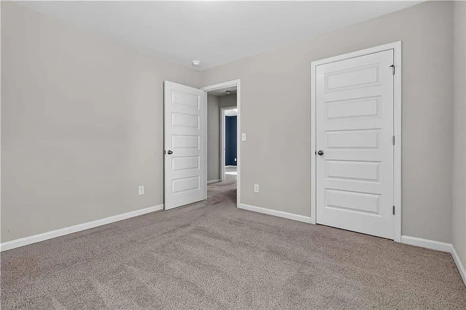Atlanta House: 3744 Hampshire Walk SW