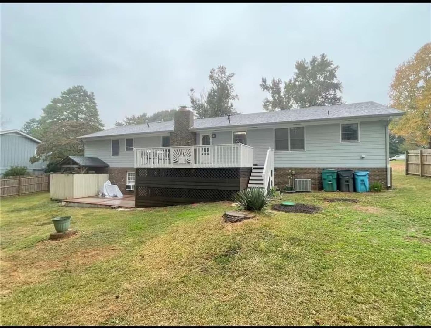 Lilburn House: 493 Greg Dr SW