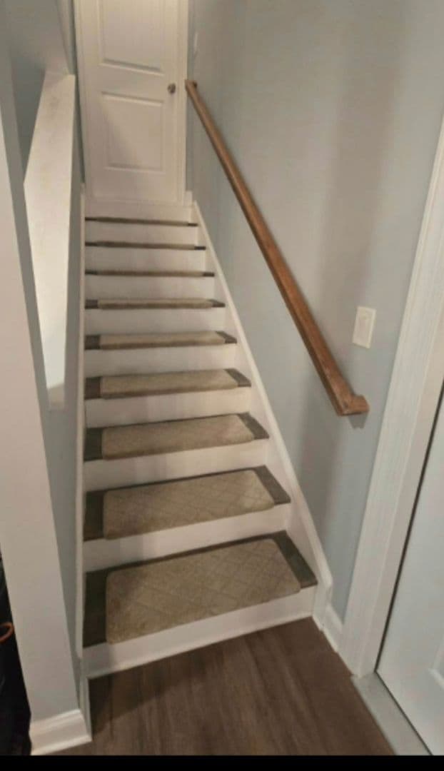 Braselton House: 218 Woodley Ct