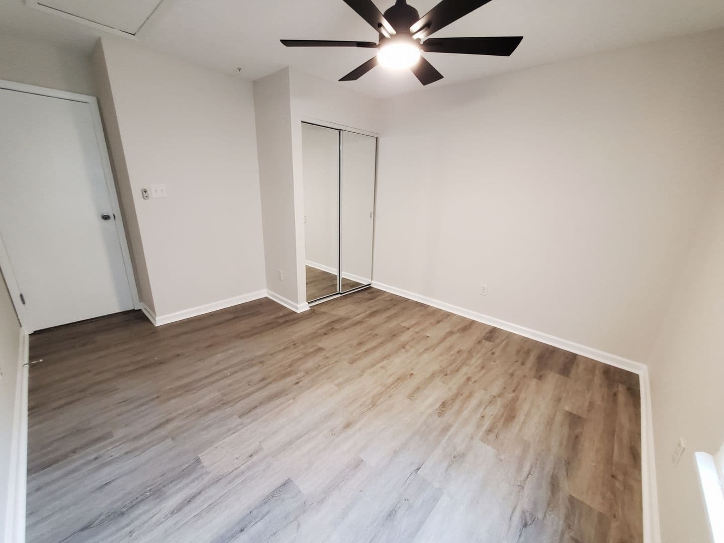 Raleigh House: 2824 Henslowe Dr