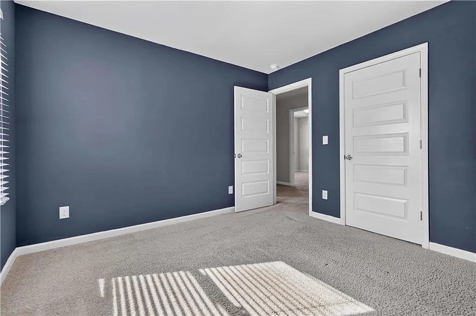Atlanta House: 3744 Hampshire Walk SW