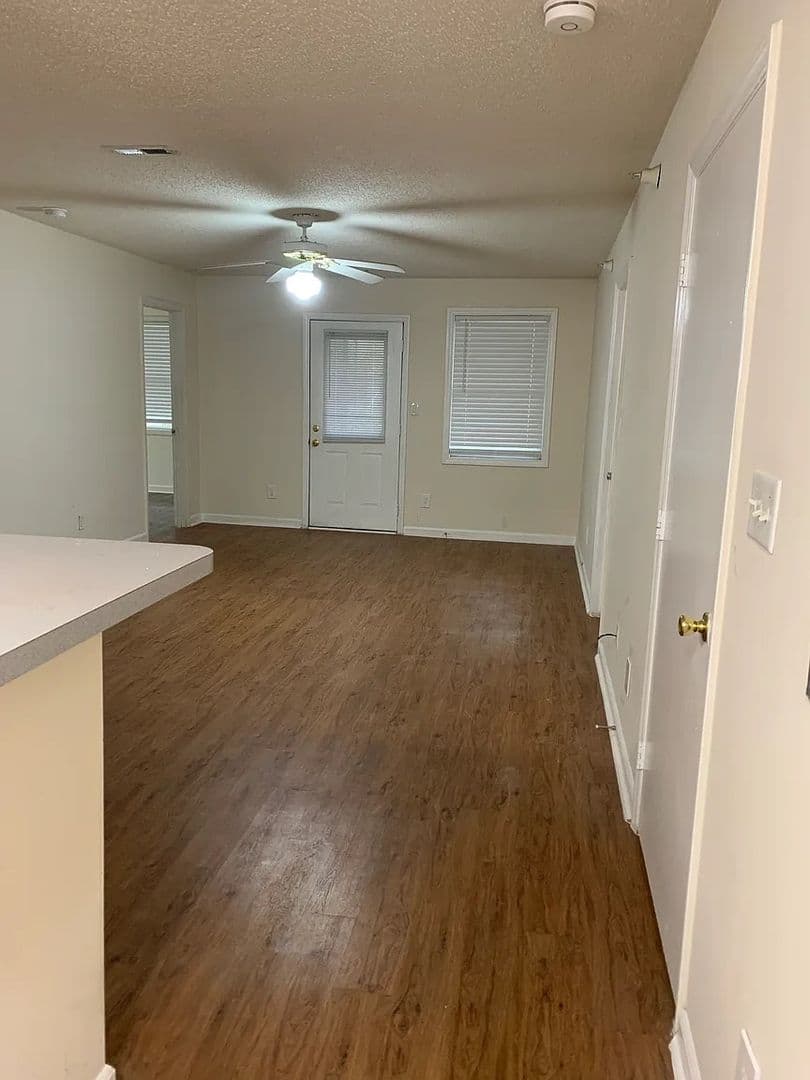 Raleigh House: 1120 Carlton Ave