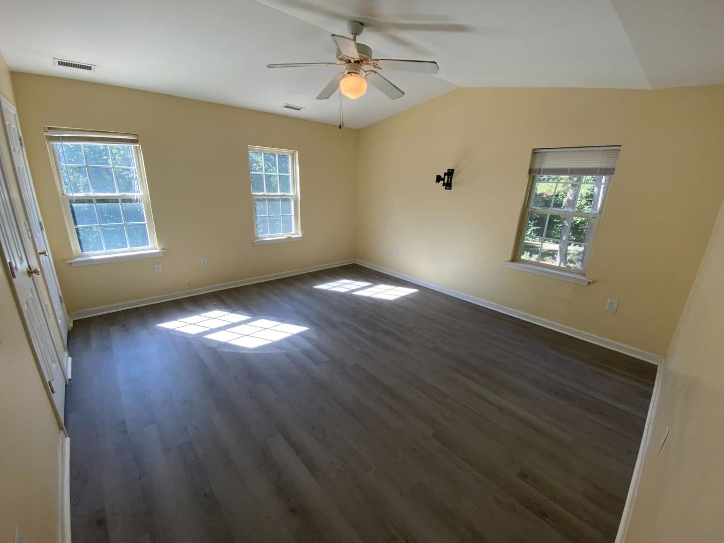 Raleigh House: 5212 #102 Lundy Dr