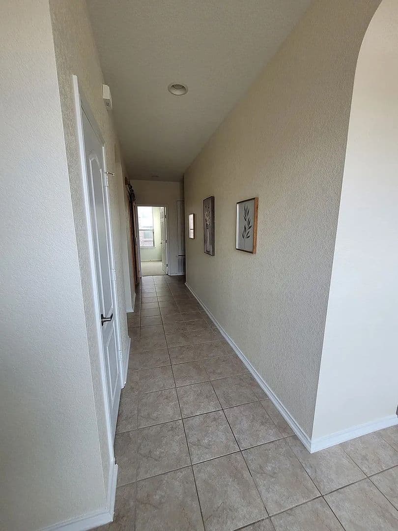 San Antonio House: 11607 Welch Hallow