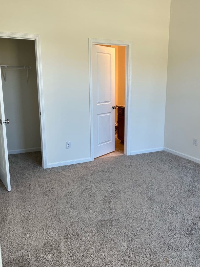 Harrisburg House: 5708 Rivulet Wy
