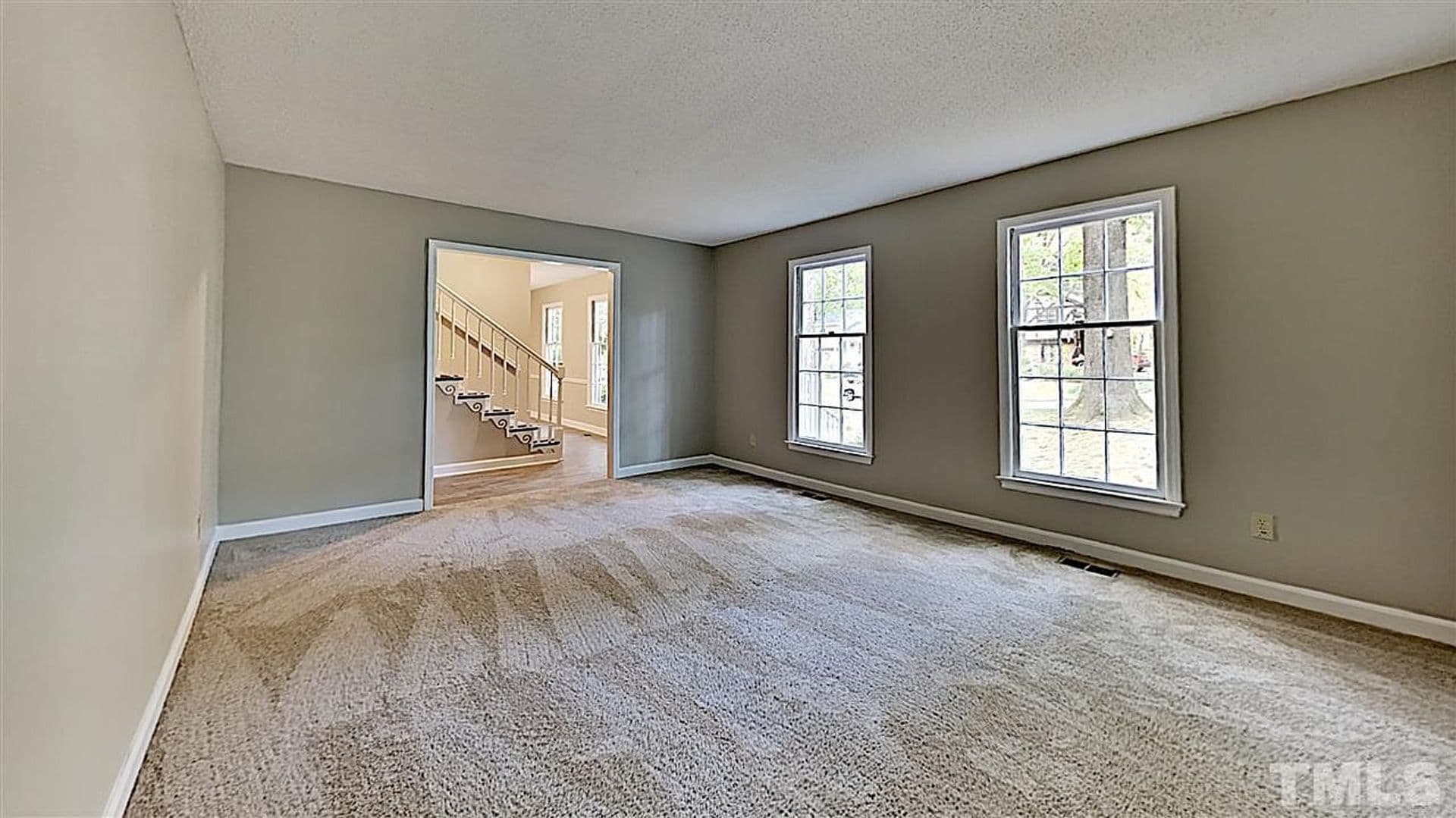 Raleigh House: 216 Woods Ream Dr