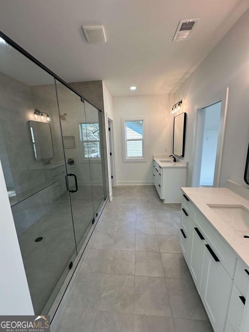 Atlanta House: 1239 Plaza Ave SW