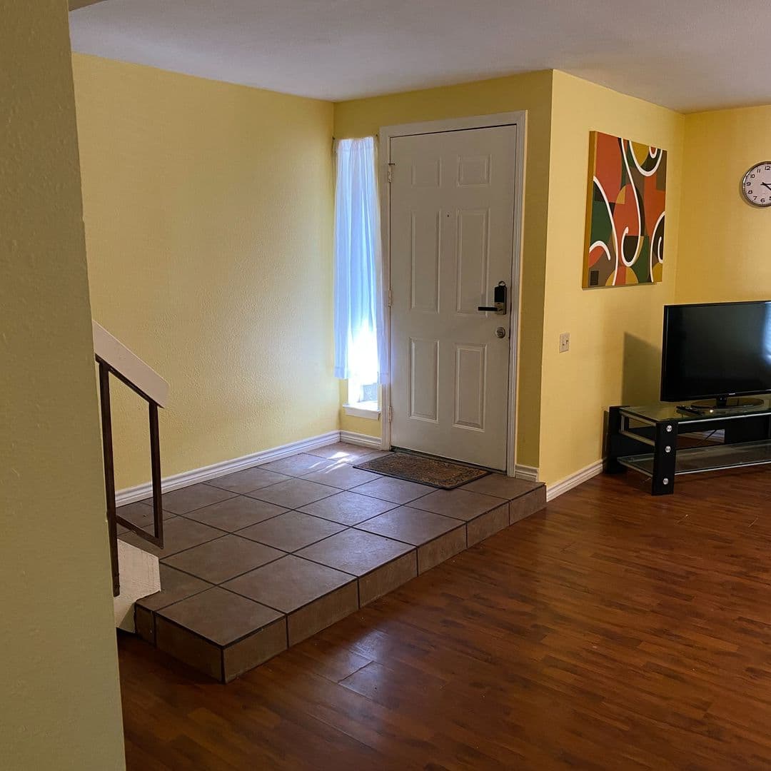 Dallas House: 11824 Leisure Dr