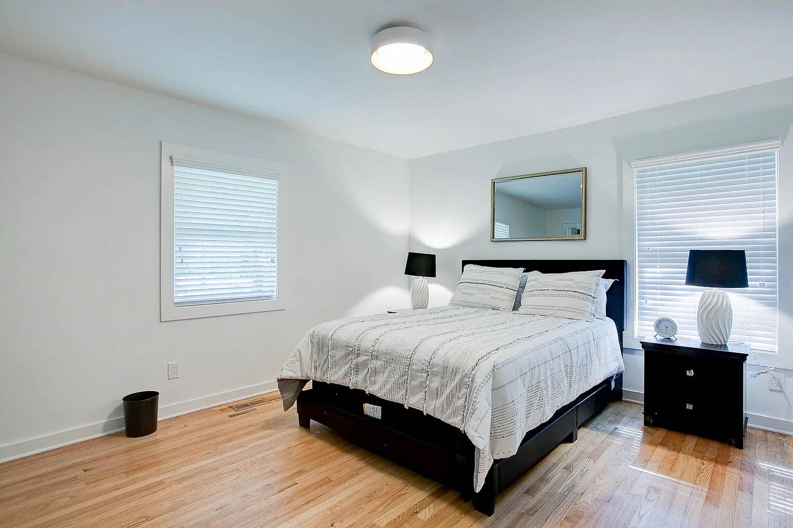 Smyrna House: 1573 Cooper Lake Rd SE