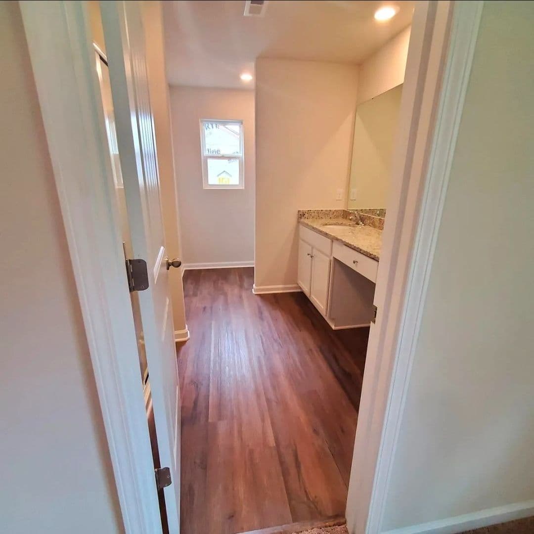 Charlotte House: 9111 Creedmore Hills Dr