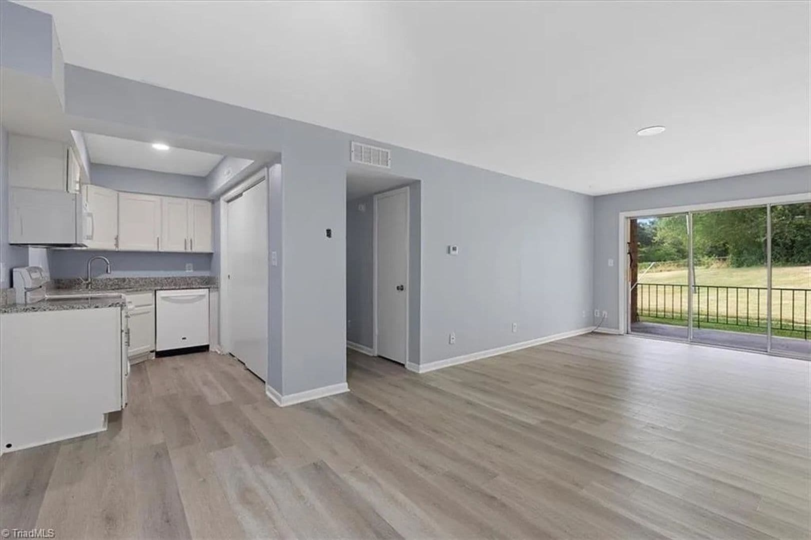 Greensboro House: 2819