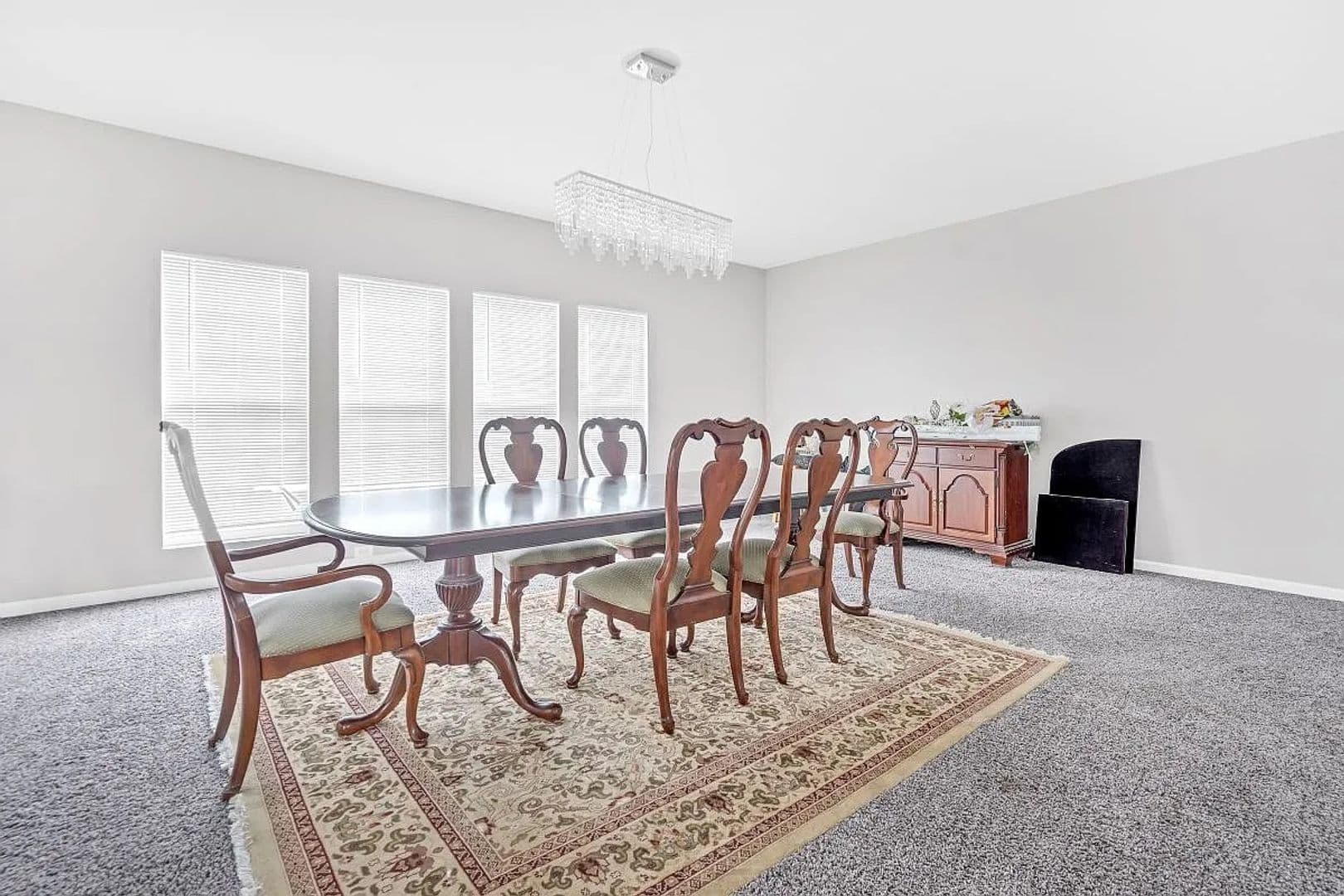 Knightdale House: 5077 Stonewood Pines Dr