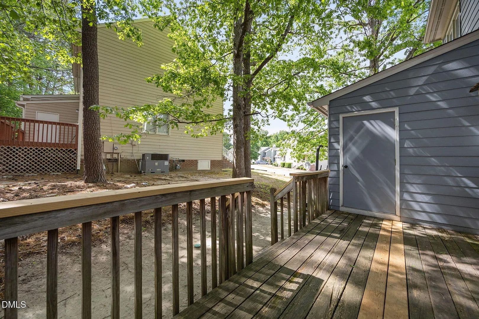 Raleigh House: 1627 Oakland Hills Way