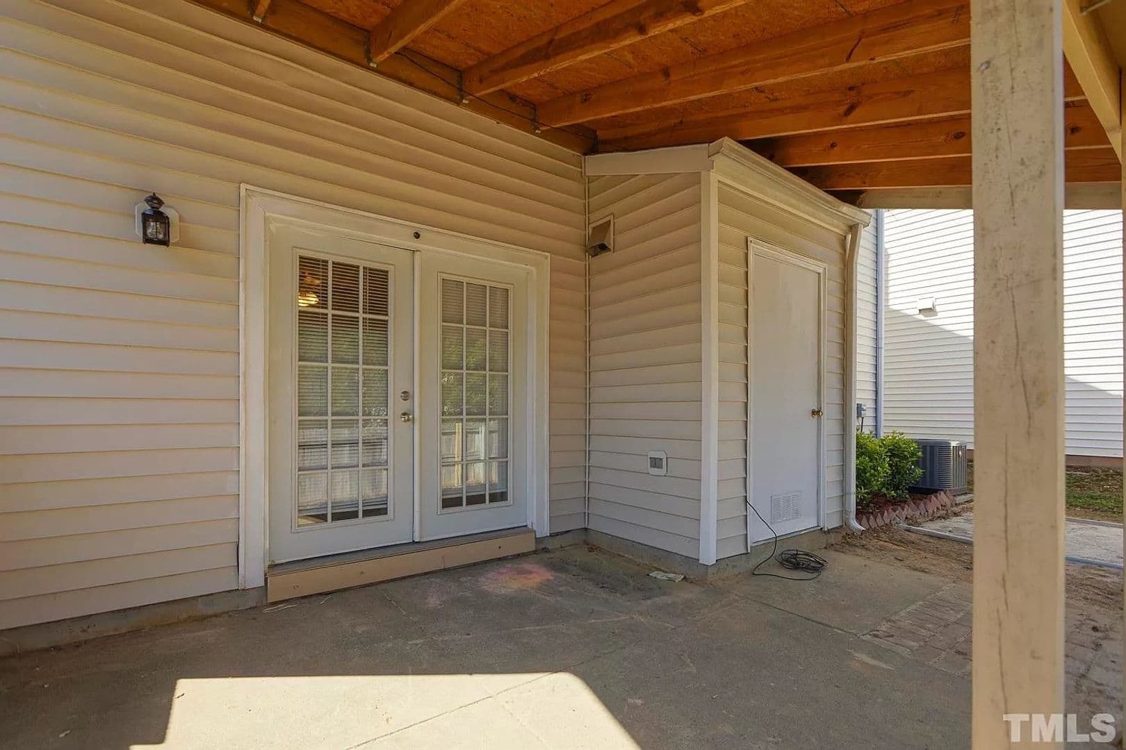 Durham House: 3615 Sana Ct