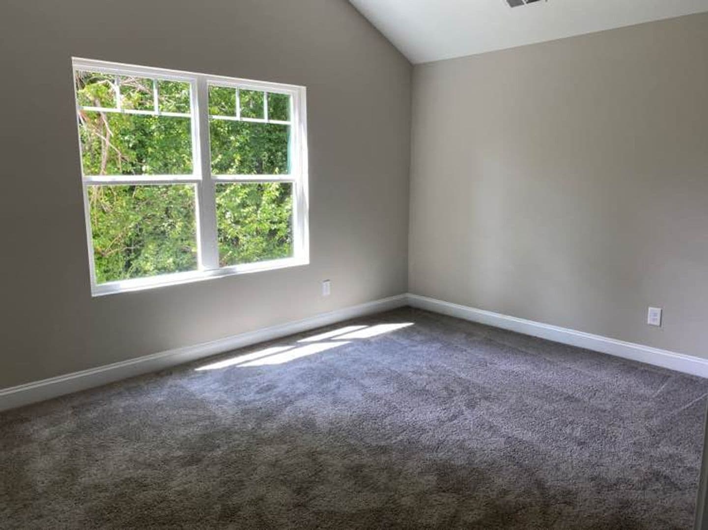 Charlotte House: 2628 Kenhill Dr