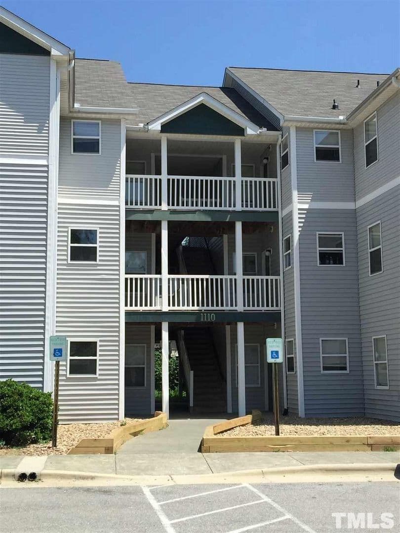 Raleigh House: 1110 #303 Carlton Ave