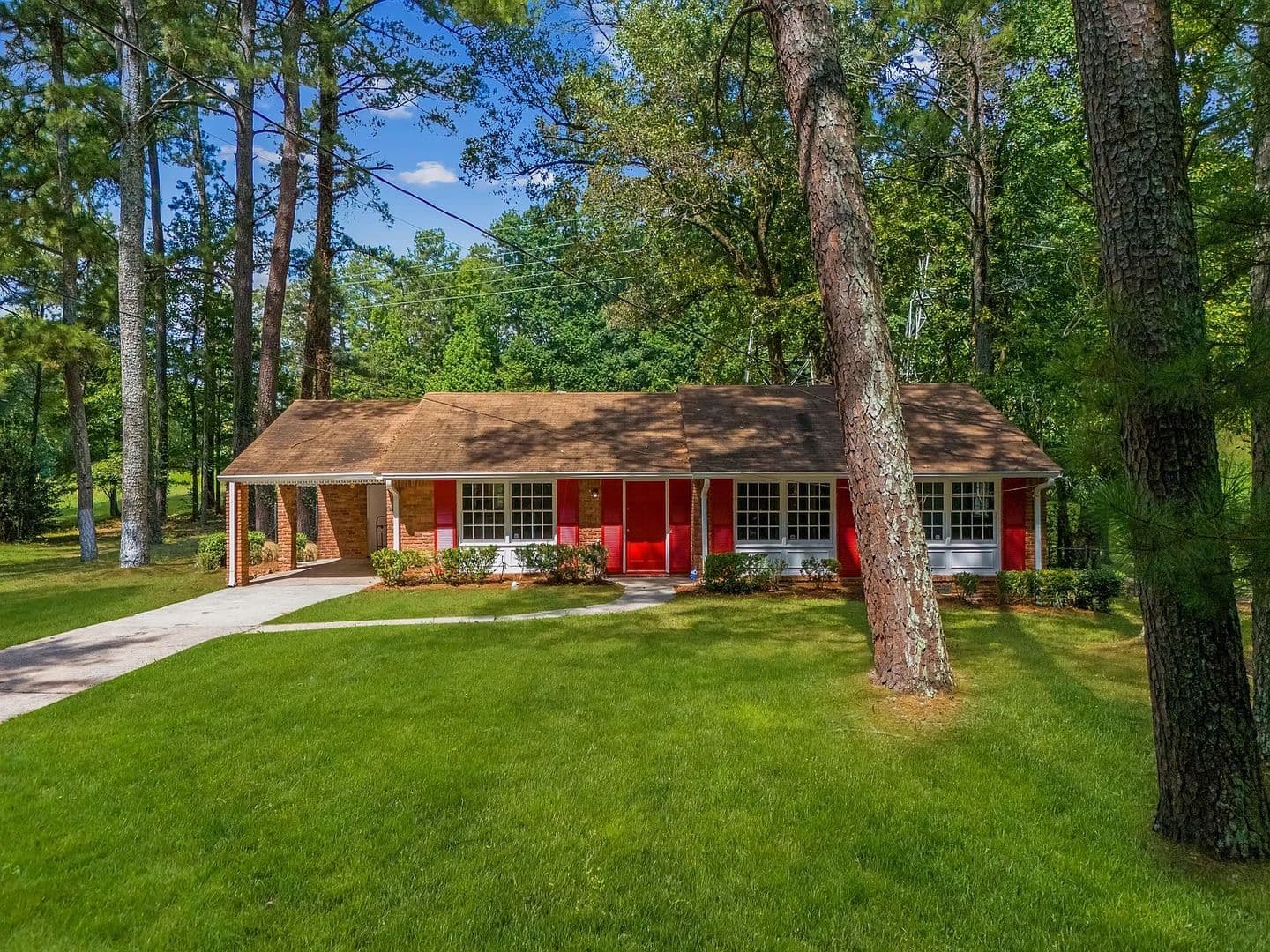 East Point House: 3201 Beech Dr