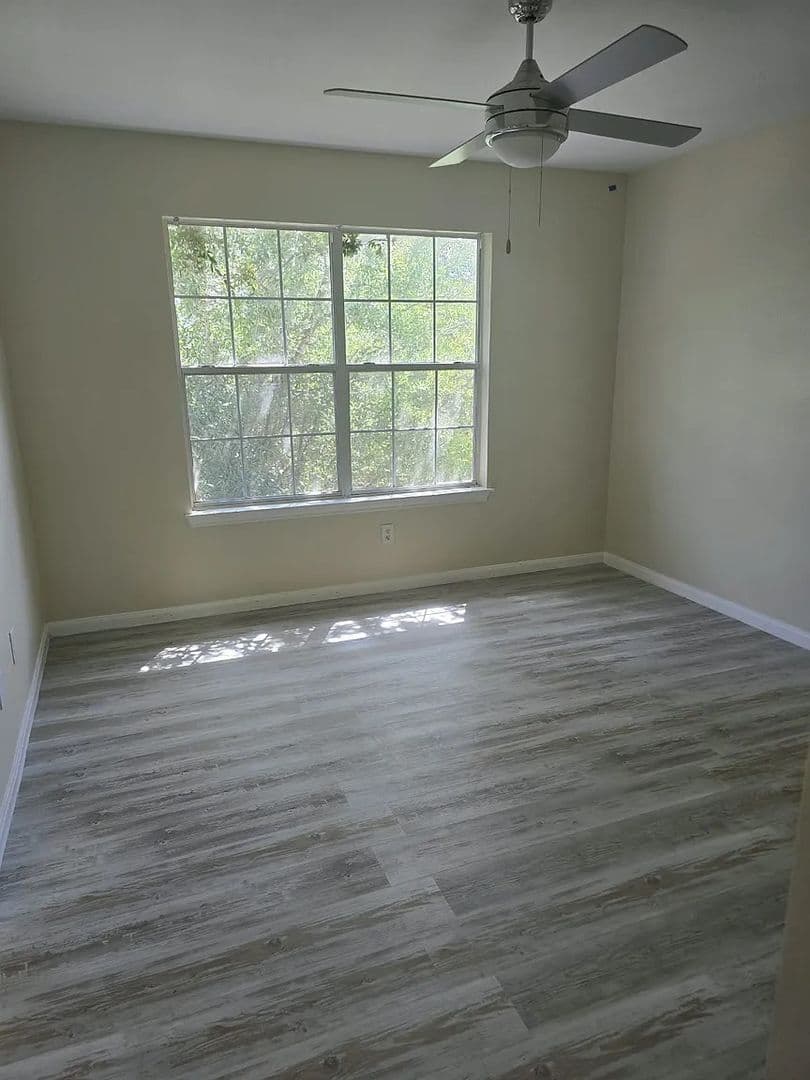 Pflugerville House: 4000 White Water Way